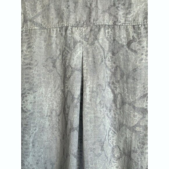 Anthropologie Cloth & Stone Snake Print Tunic Top SZ Large Gray Tencel Button Up - Picture 5 of 11
